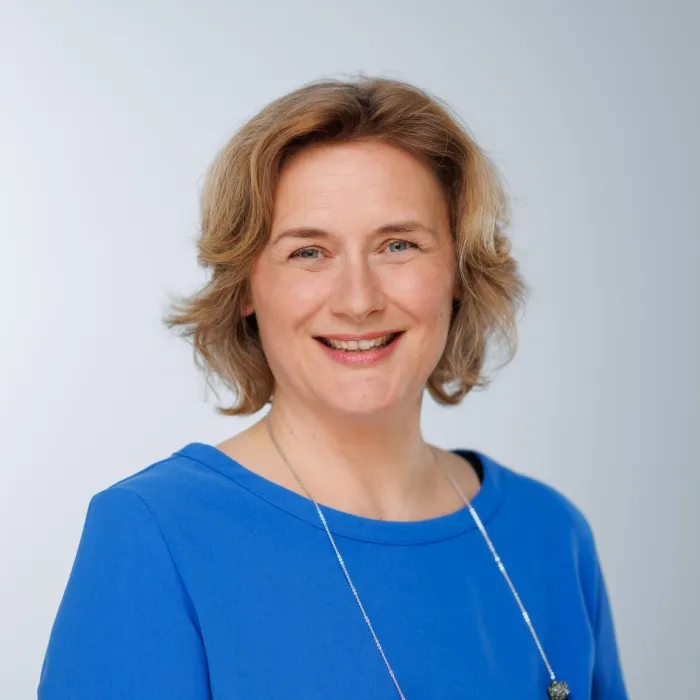 Doris Zenns