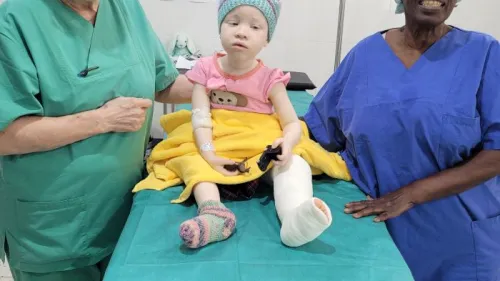 Patientin mit Albinismus in Tansania